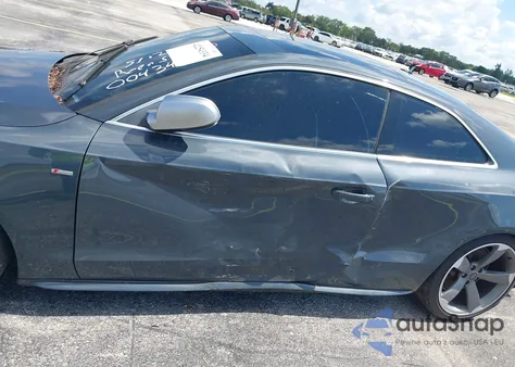 2011 Audi A5 2.0T Premium z USA, uszkodzony, nr VIN WAUWFAFRXBA004345